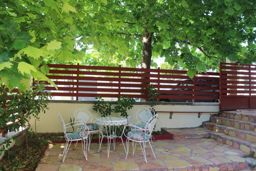 K&V Apartments Nea Michaniona Exterior foto